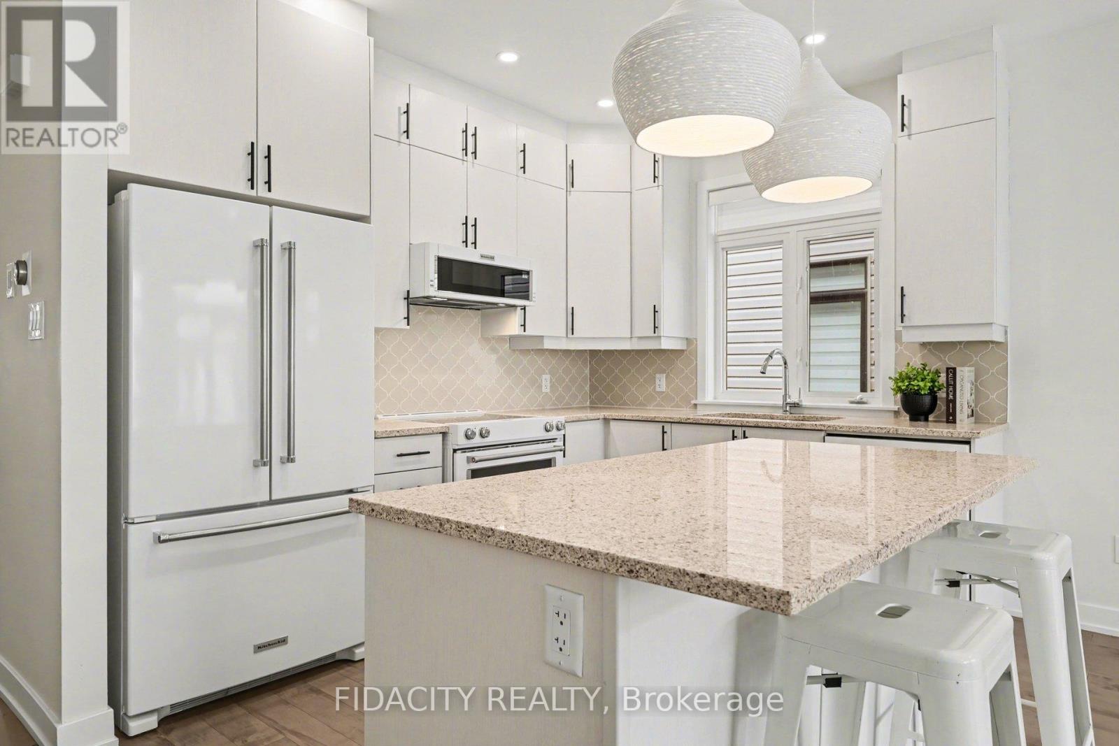 565 BOBOLINK RIDGE, Ottawa, Ontario, K2S2P4 — Photo 11