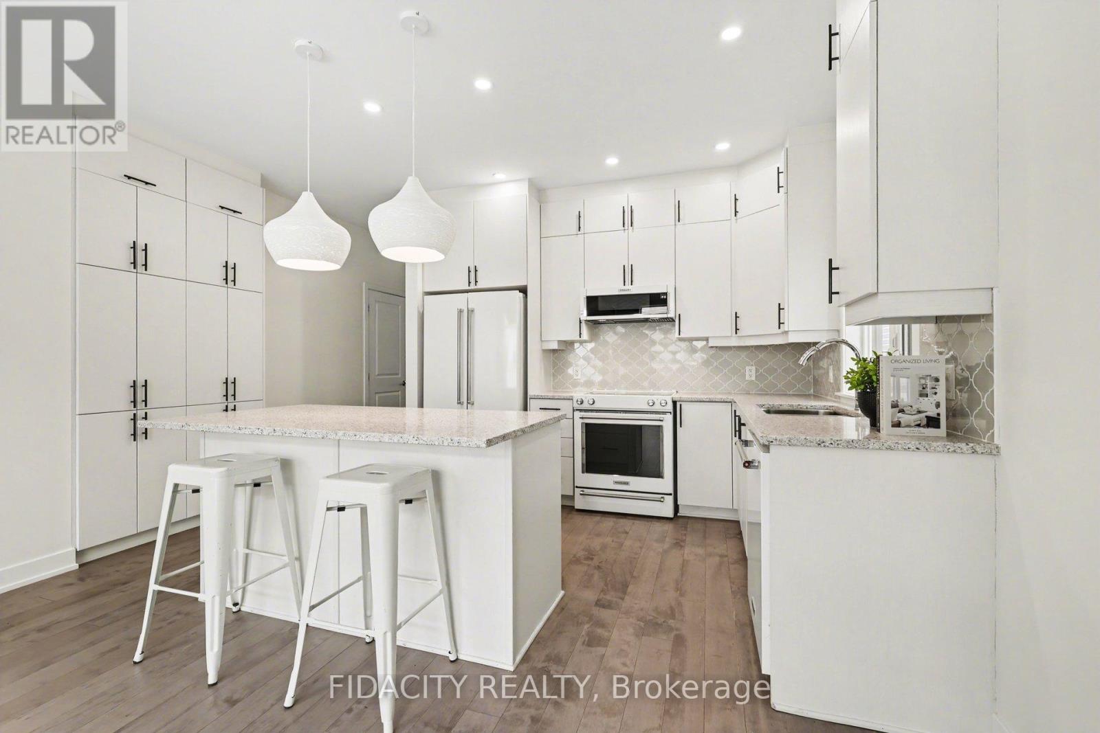 565 BOBOLINK RIDGE, Ottawa, Ontario, K2S2P4 — Photo 12