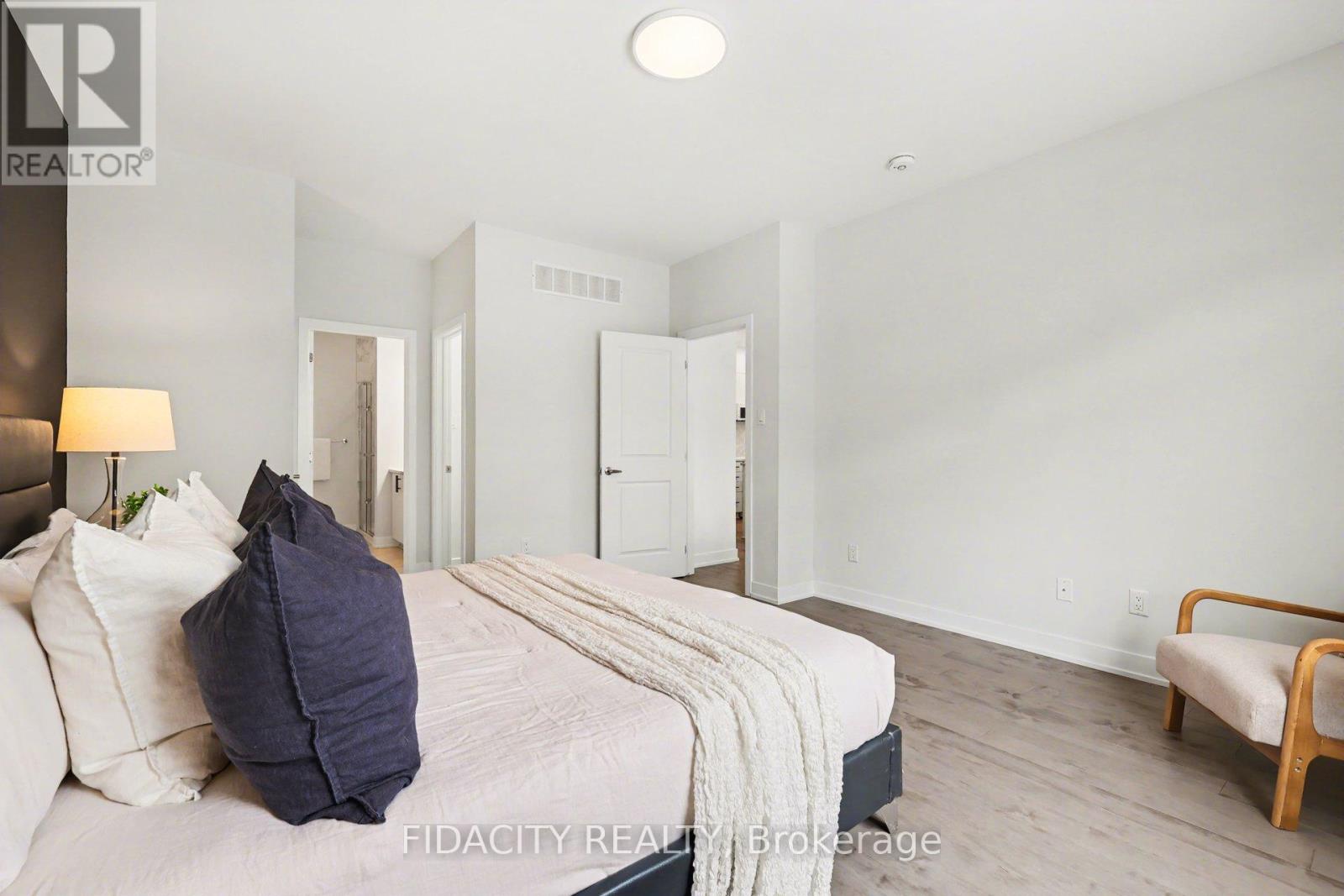 565 BOBOLINK RIDGE, Ottawa, Ontario, K2S2P4 — Photo 18