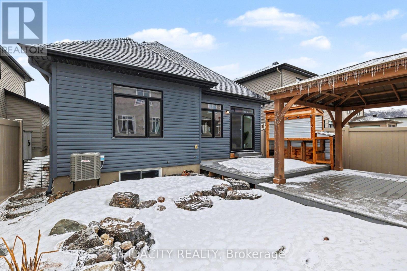 565 BOBOLINK RIDGE, Ottawa, Ontario, K2S2P4 — Photo 28