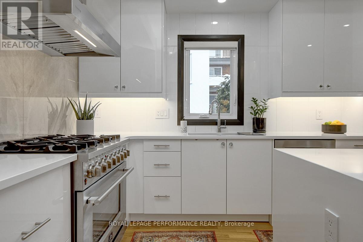 86 WEST PRESLAND ROAD, Ottawa, Ontario, K1K2C3 — Photo 4