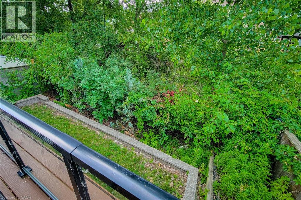 128 MONTREAL Circle, Stoney Creek, Ontario, L8E0C8 — Photo 8