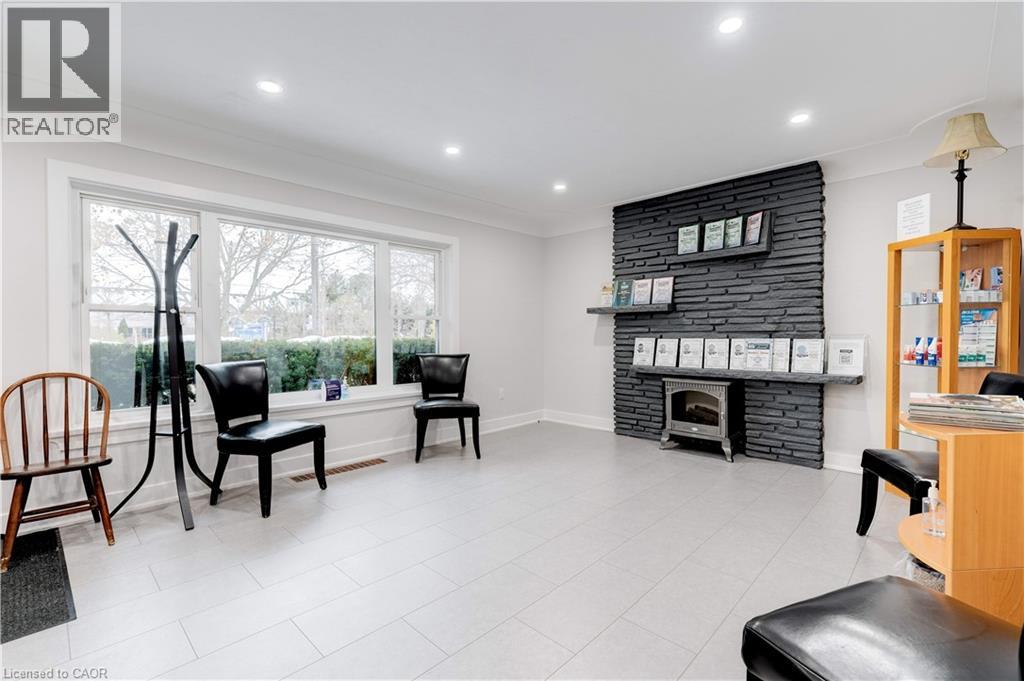 2409 WALKER'S Line, Burlington, Ontario, L7M4K1 — Photo 3