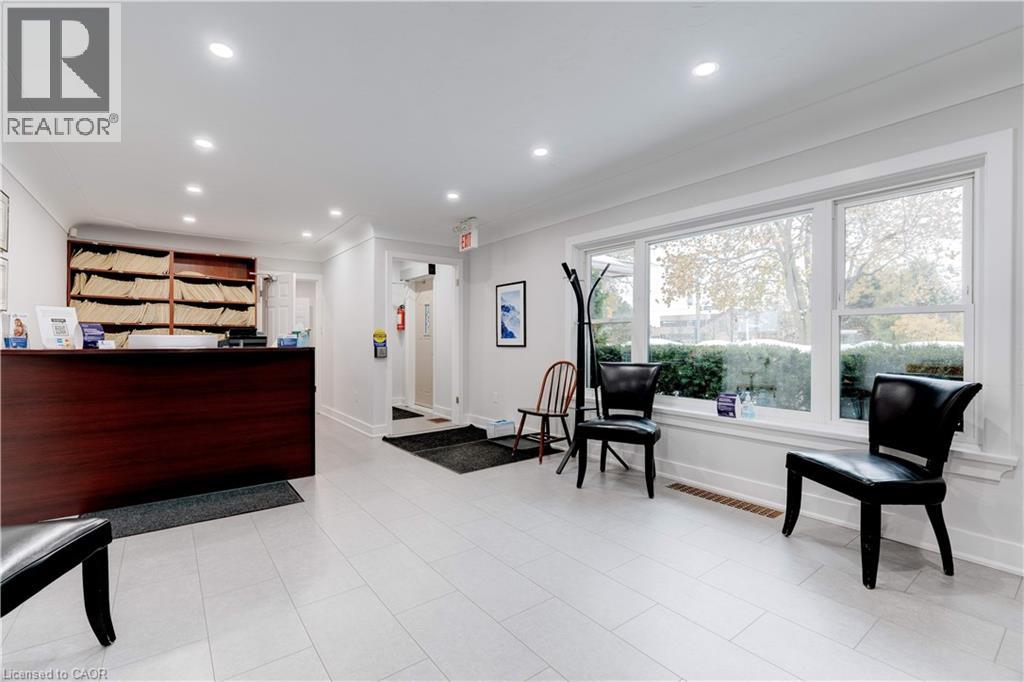 2409 WALKER'S Line, Burlington, Ontario, L7M4K1 — Photo 5