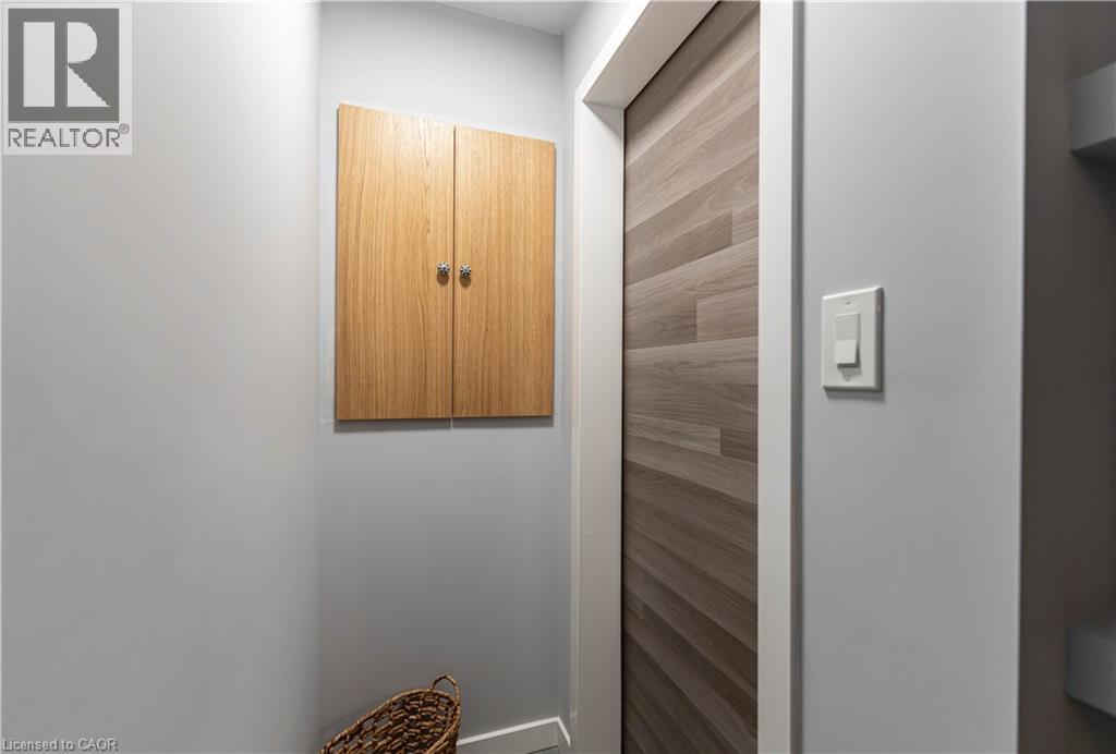 329 MAIN Street W, Hamilton, Ontario, L8P1K1 — Photo 16