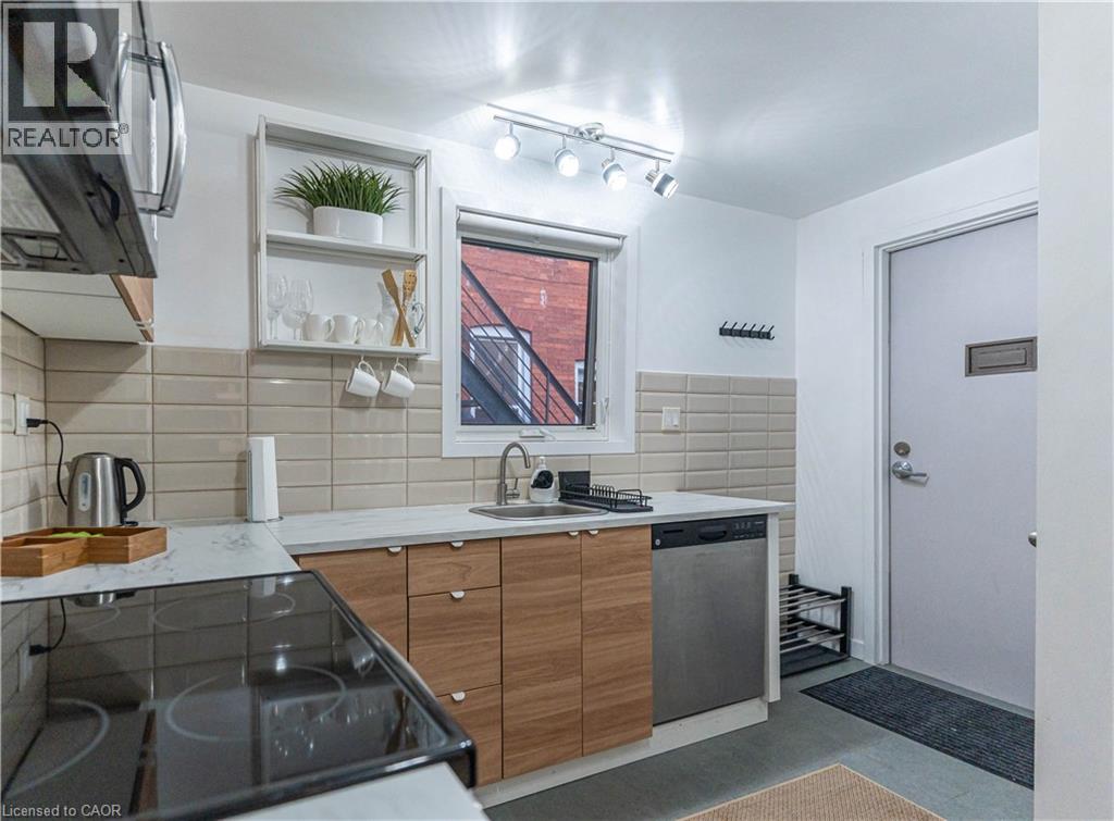 329 MAIN Street W, Hamilton, Ontario, L8P1K1 — Photo 20