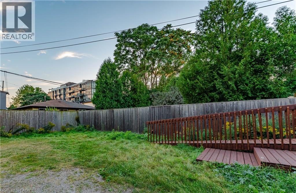 329 MAIN Street W, Hamilton, Ontario, L8P1K1 — Photo 26