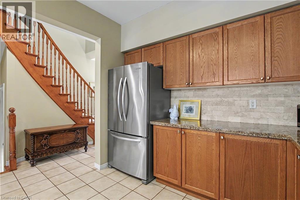 81 VALRIDGE Drive Unit# 44, Ancaster, Ontario, L9G5B6 — Photo 9