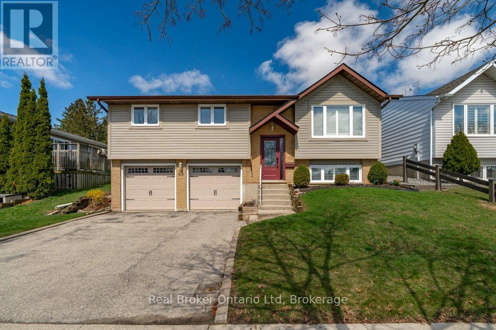 68 SETTLERS DRIVE, Kitchener, Ontario, N2E2L8 — Photo 2