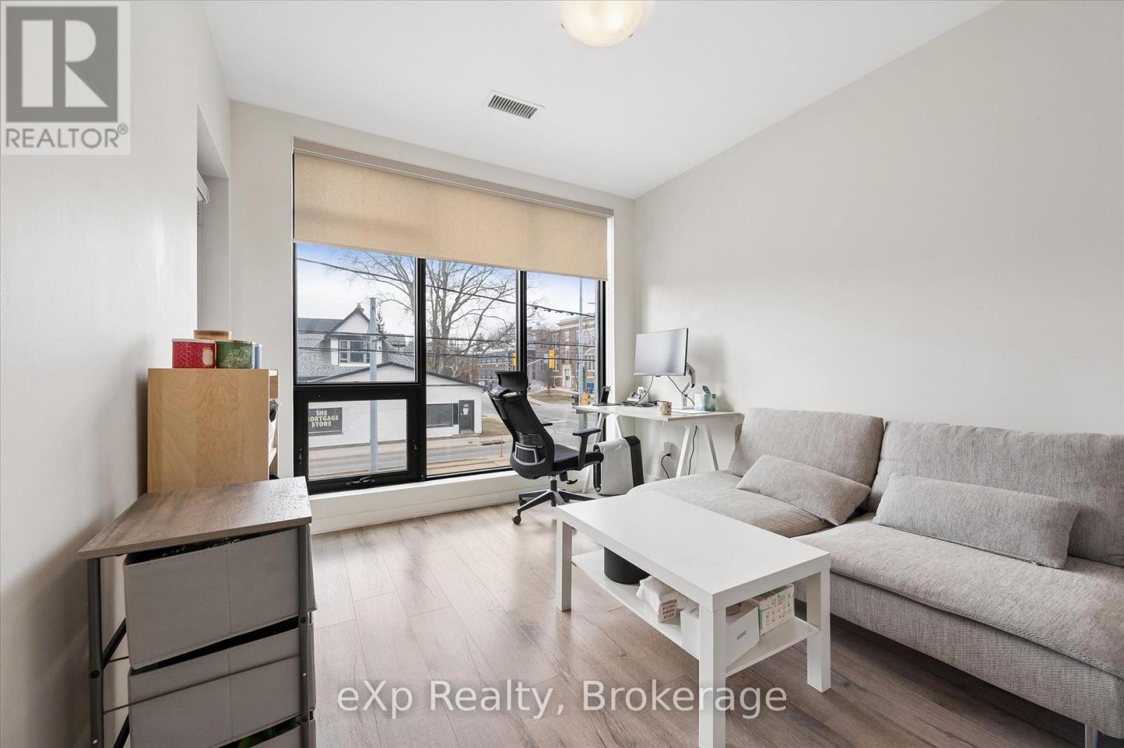 202 - 690 KING STREET W, Waterloo, Ontario, N2H5L8 — Photo 13