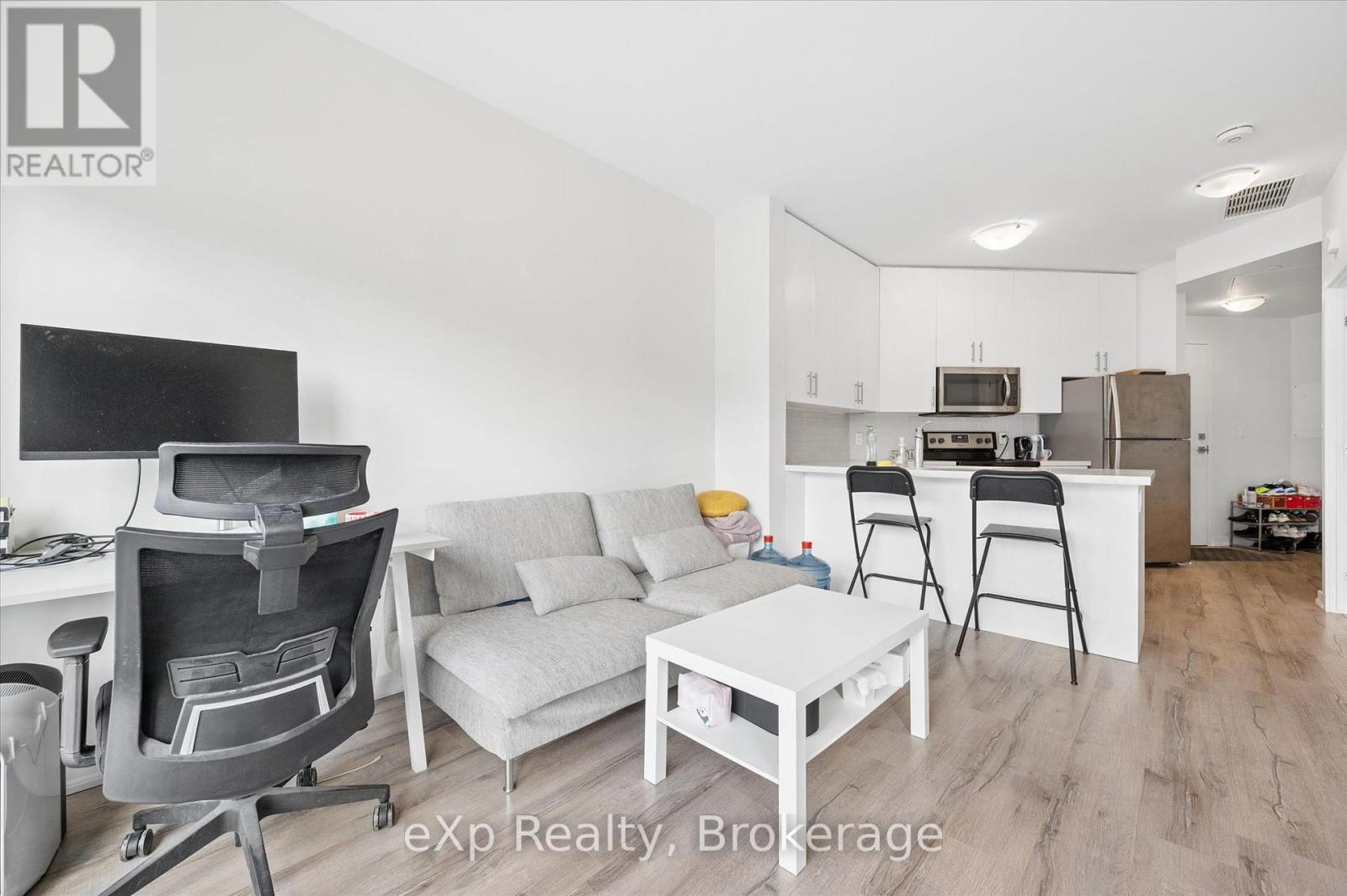 202 - 690 KING STREET W, Waterloo, Ontario, N2H5L8 — Photo 15