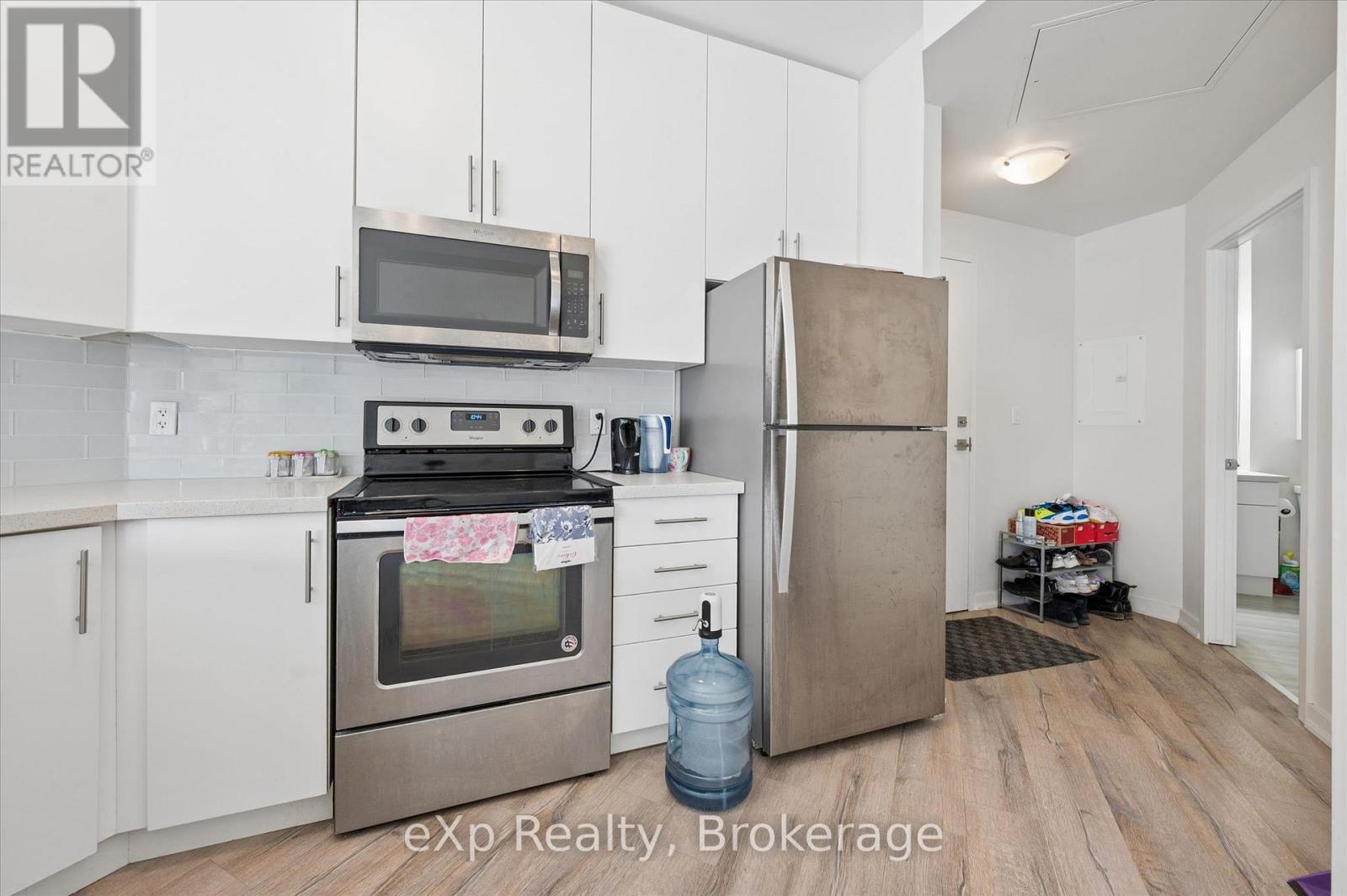 202 - 690 KING STREET W, Waterloo, Ontario, N2H5L8 — Photo 17