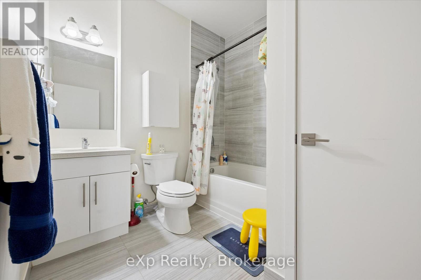 202 - 690 KING STREET W, Waterloo, Ontario, N2H5L8 — Photo 22