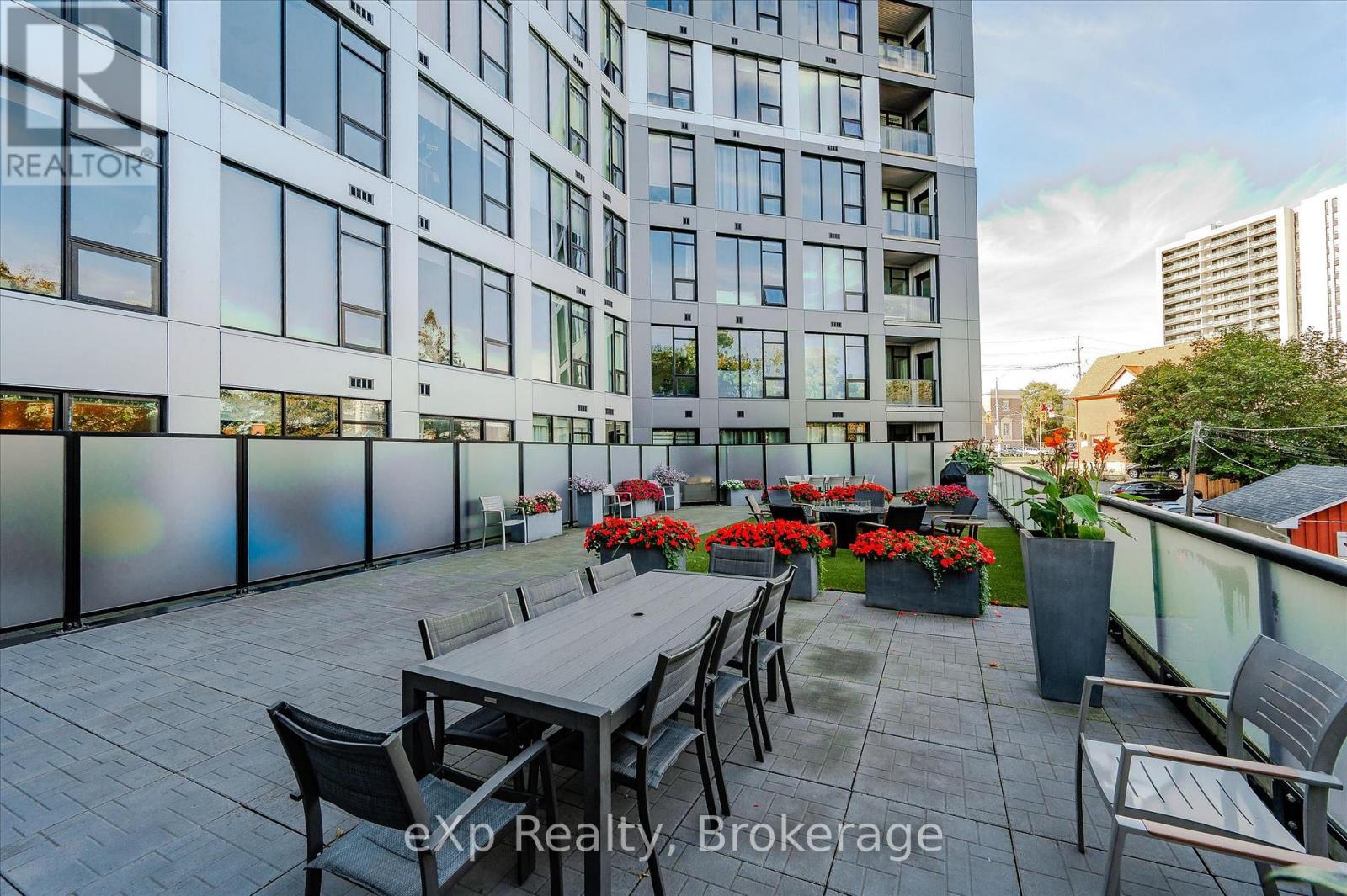 202 - 690 KING STREET W, Waterloo, Ontario, N2H5L8 — Photo 25