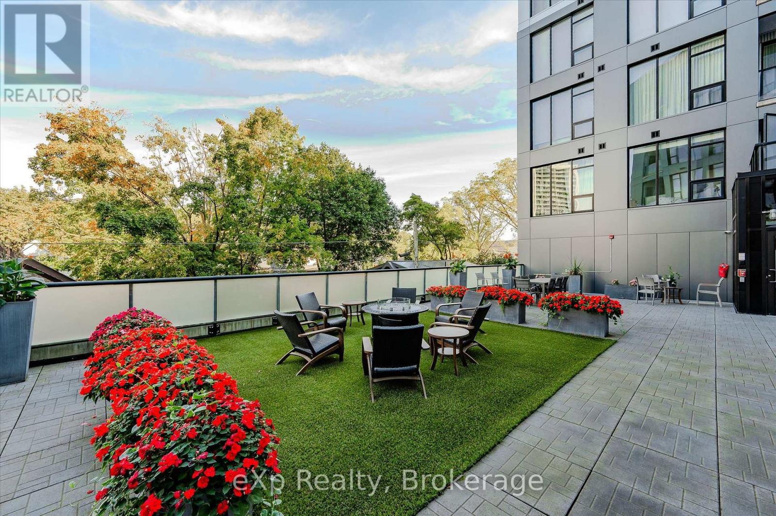 202 - 690 KING STREET W, Waterloo, Ontario, N2H5L8 — Photo 28