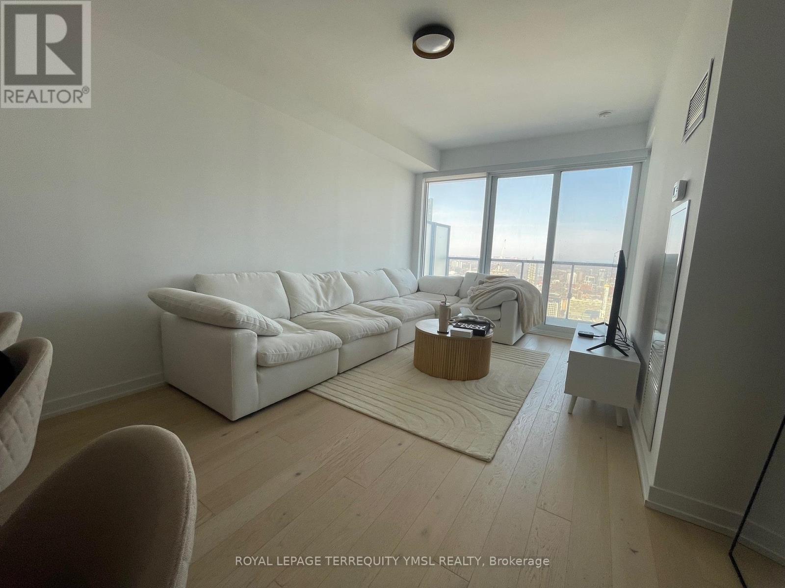 4506 - 488 UNIVERSITY AVENUE, Toronto (Kensington-Chinatown), Ontario, M5G0C1 — Photo 6