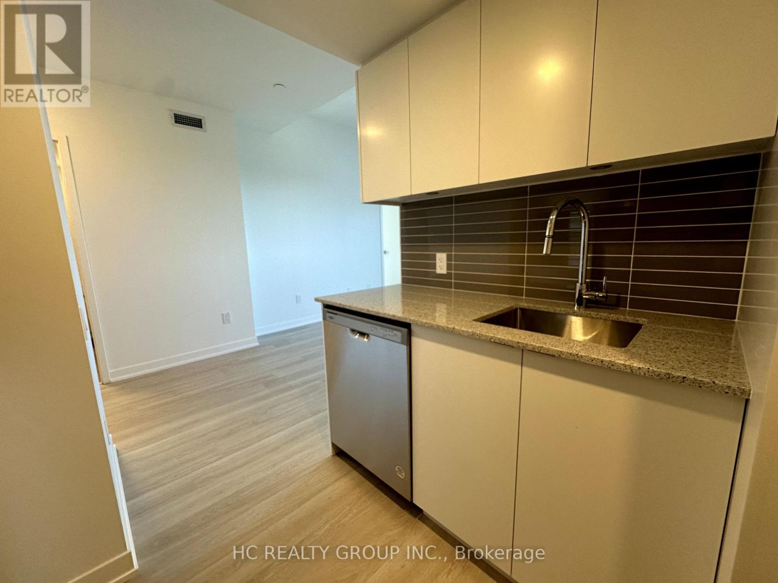 810 - 500 WILSON AVENUE, Toronto (Clanton Park), Ontario, M3H0E5 — Photo 4