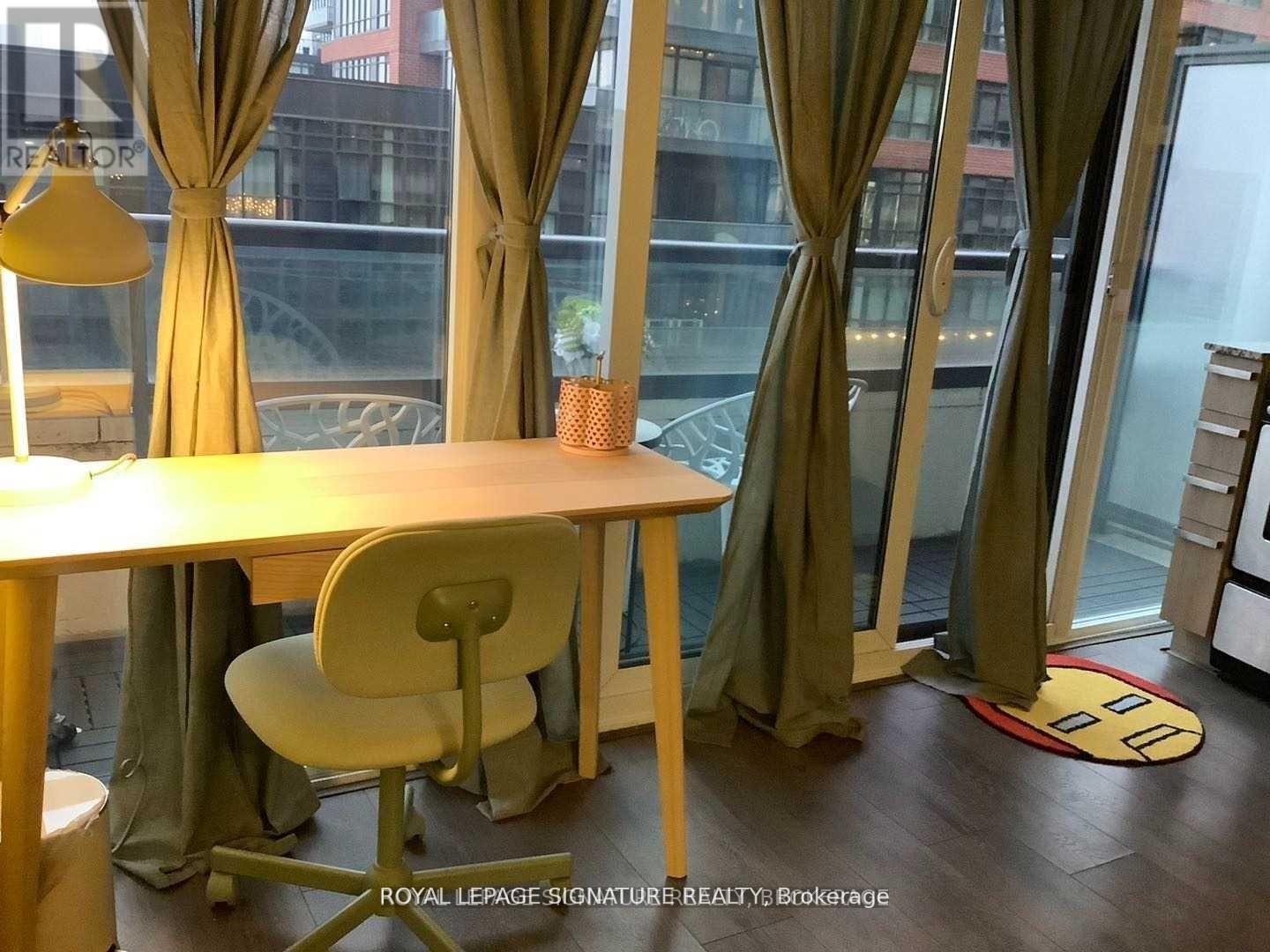 729E - 36 LISGAR STREET, Toronto (Little Portugal), Ontario, M6J0C7 — Photo 4