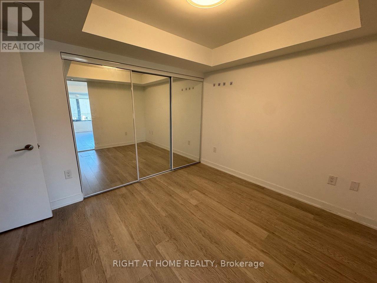 313 - 3 STRATHGOWAN AVENUE, Toronto (Lawrence Park South), Ontario, M4N1B8 — Photo 12