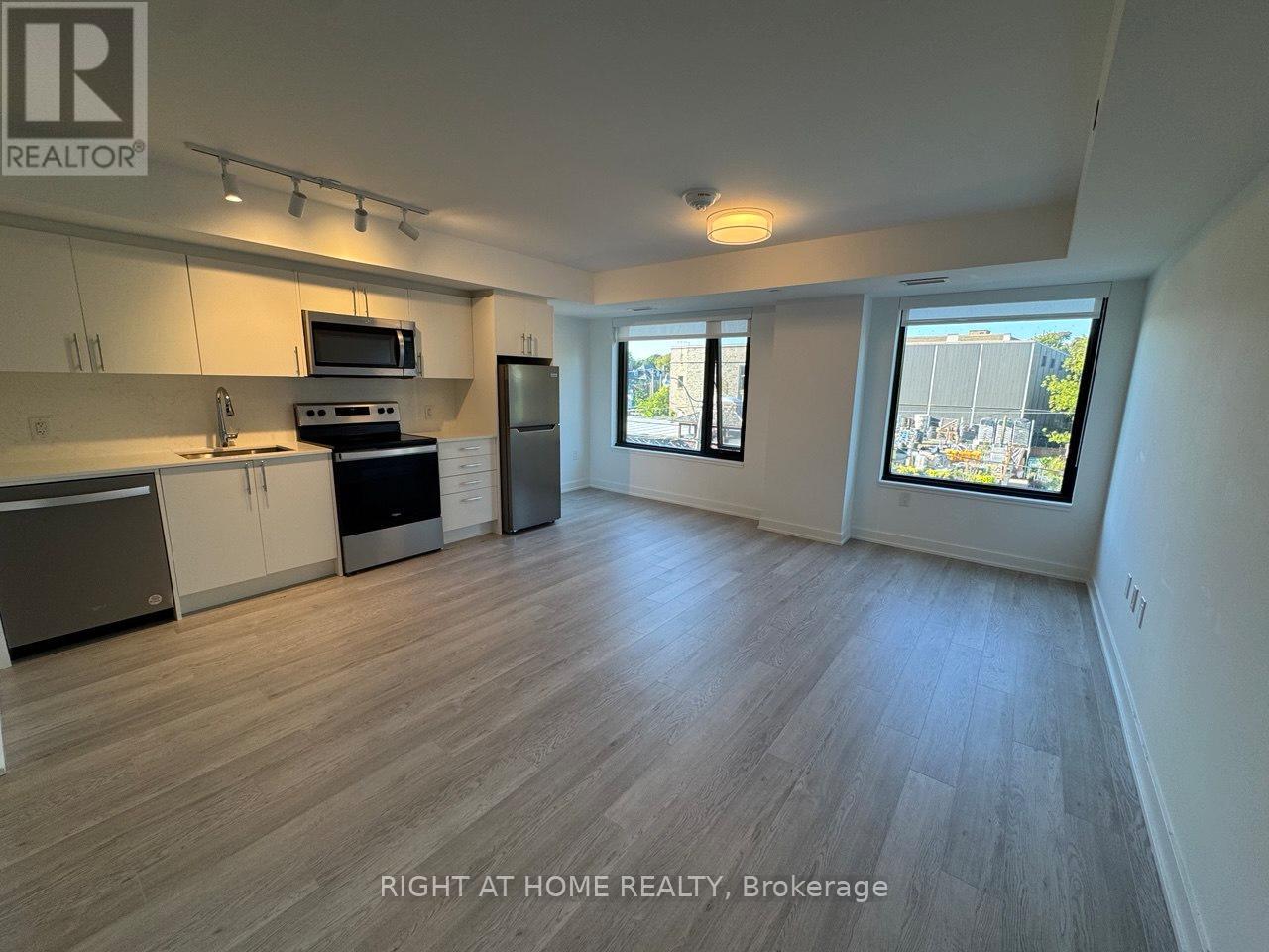 313 - 3 STRATHGOWAN AVENUE, Toronto (Lawrence Park South), Ontario, M4N1B8 — Photo 8