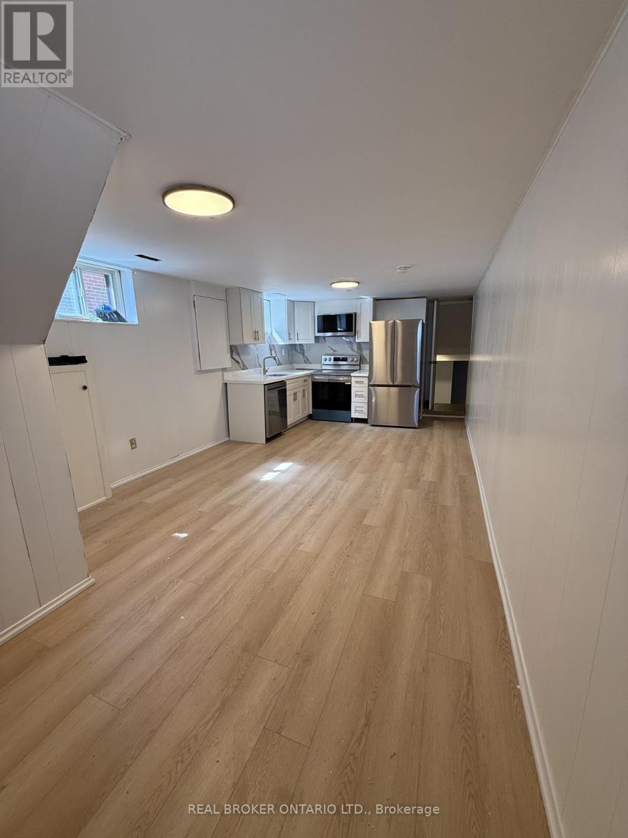 BSMT - 214 FAIRGLEN AVENUE, Toronto (L'Amoreaux), Ontario, M1W1B1 — Photo 3