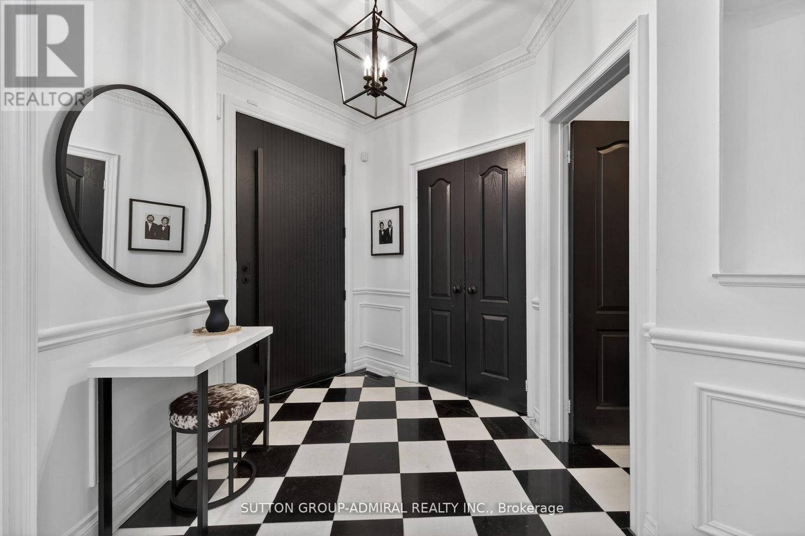 11 MALKA GATE, Vaughan (Beverley Glen), Ontario, L4J8H4 — Photo 2