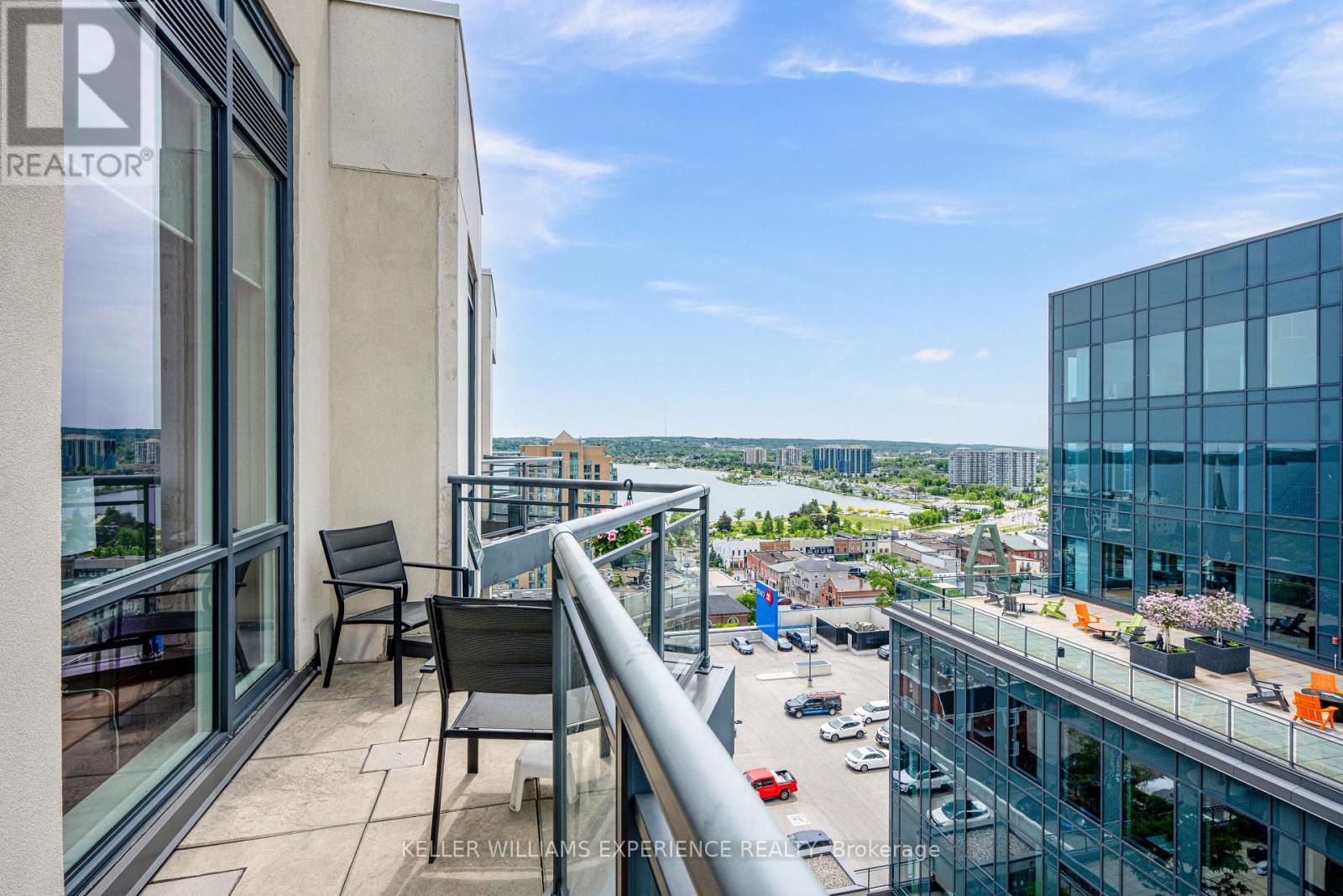 GPH1 - 111 WORSLEY STREET, Barrie (City Centre), Ontario, L4M0J5 — Photo 6