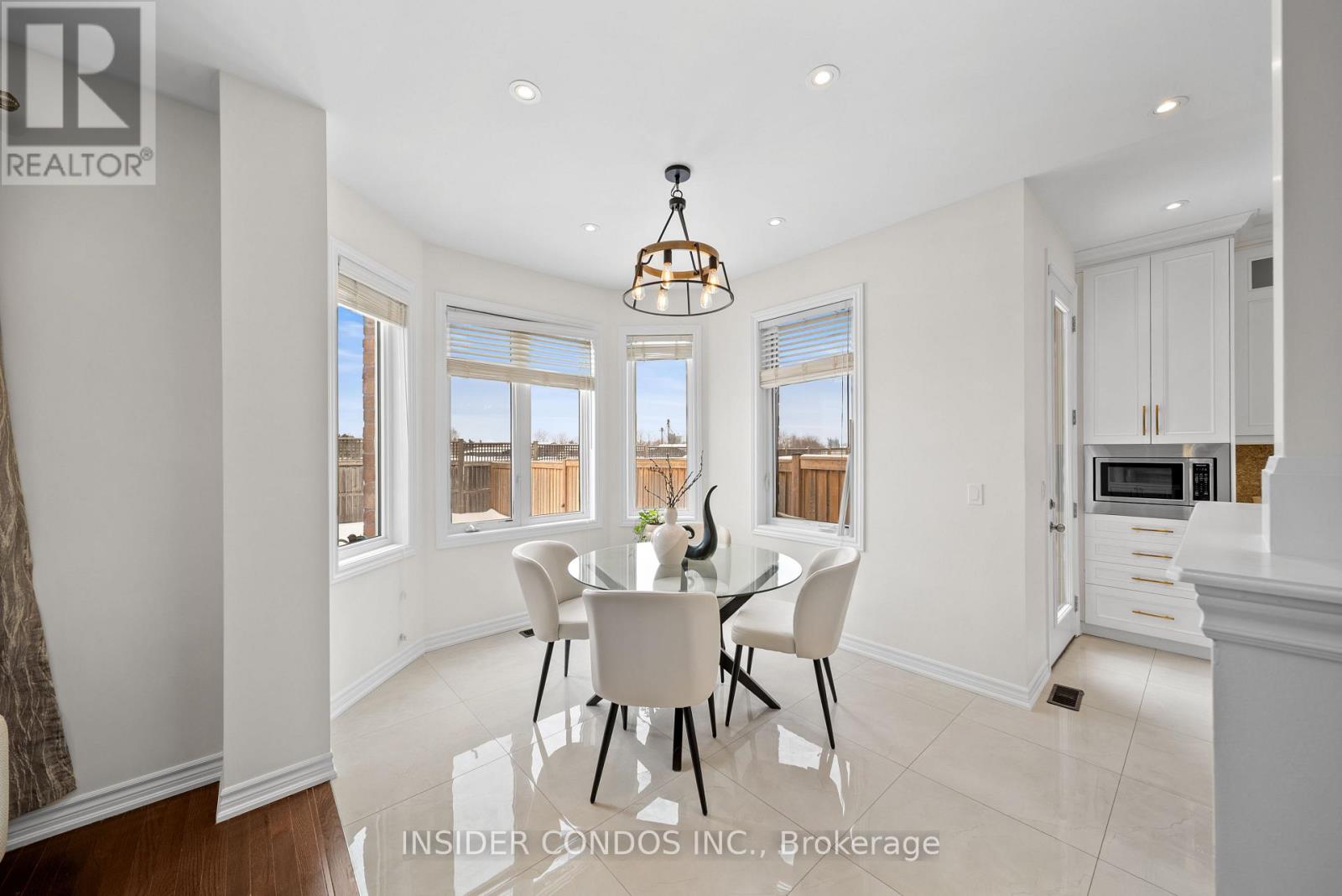 185 BONNIEGLEN FARM BOULEVARD, Caledon, Ontario, L6P1K7 — Photo 16