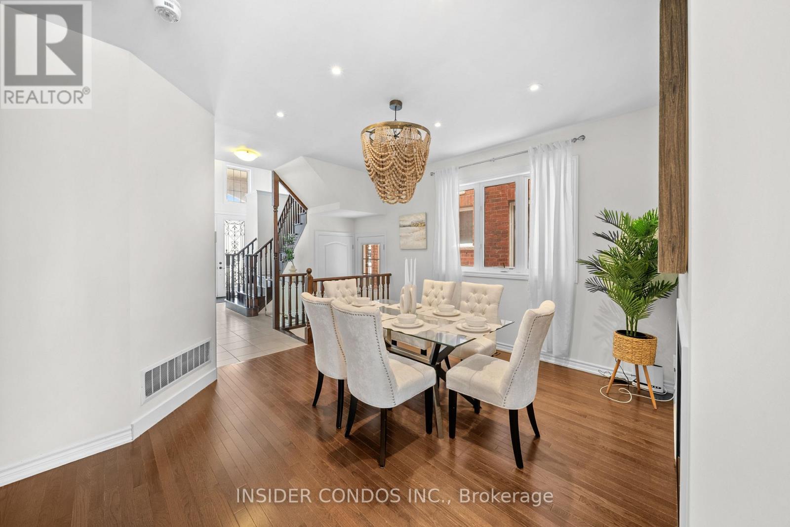 185 BONNIEGLEN FARM BOULEVARD, Caledon, Ontario, L6P1K7 — Photo 9