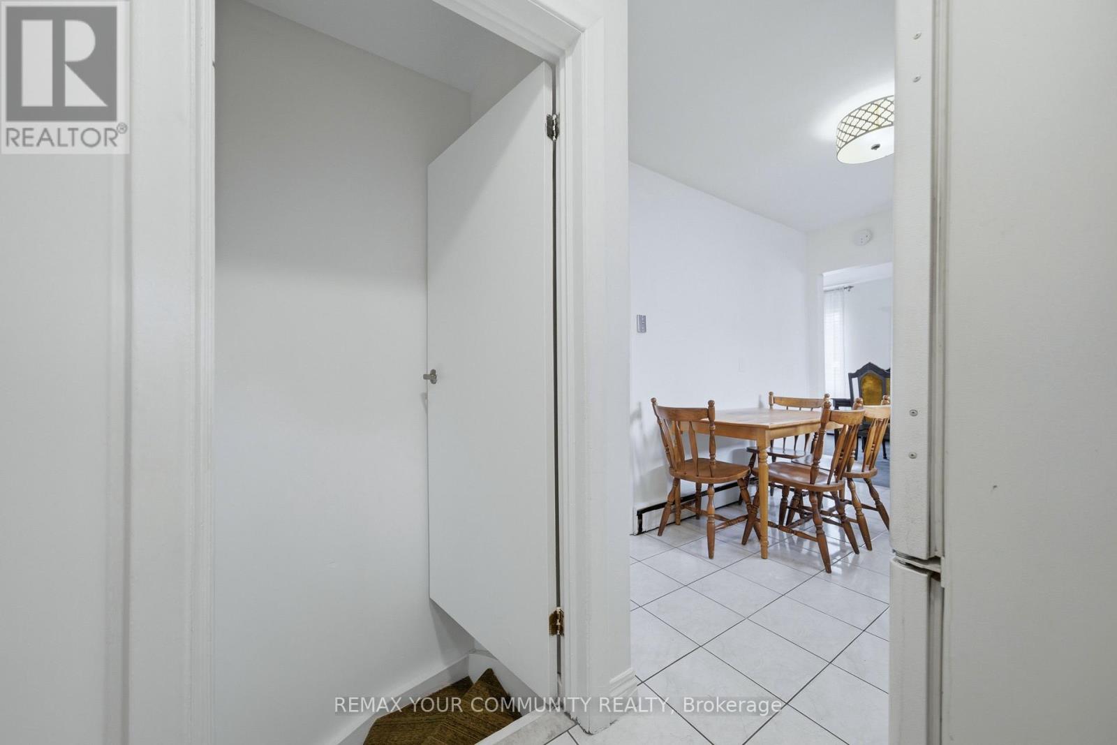 25 FORDWICH CRESCENT, Toronto (Rexdale-Kipling), Ontario, M9W2T3 — Photo 15