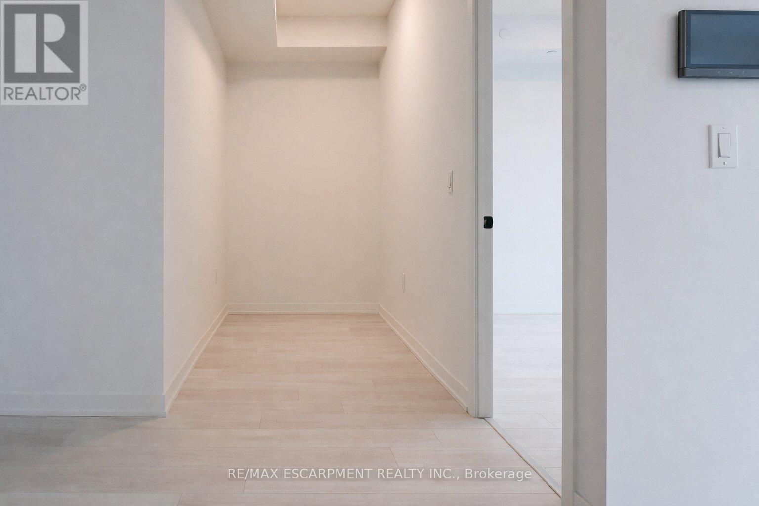 202 - 4878 POWERS COMMON, Burlington (Alton), Ontario, L7M2B4 — Photo 11