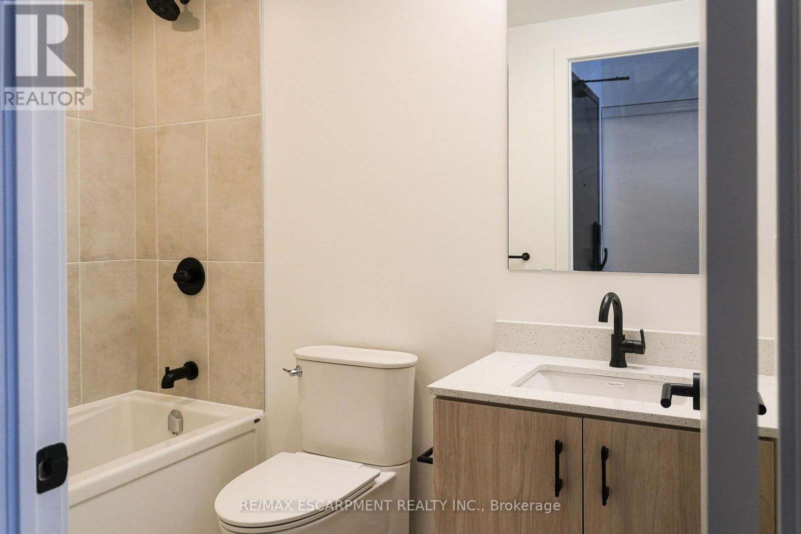 202 - 4878 POWERS COMMON, Burlington (Alton), Ontario, L7M2B4 — Photo 12