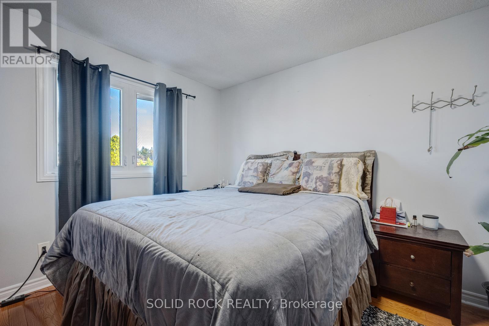 1335 QUINPOOL COURT, Mississauga (Creditview), Ontario, L5C4J3 — Photo 21