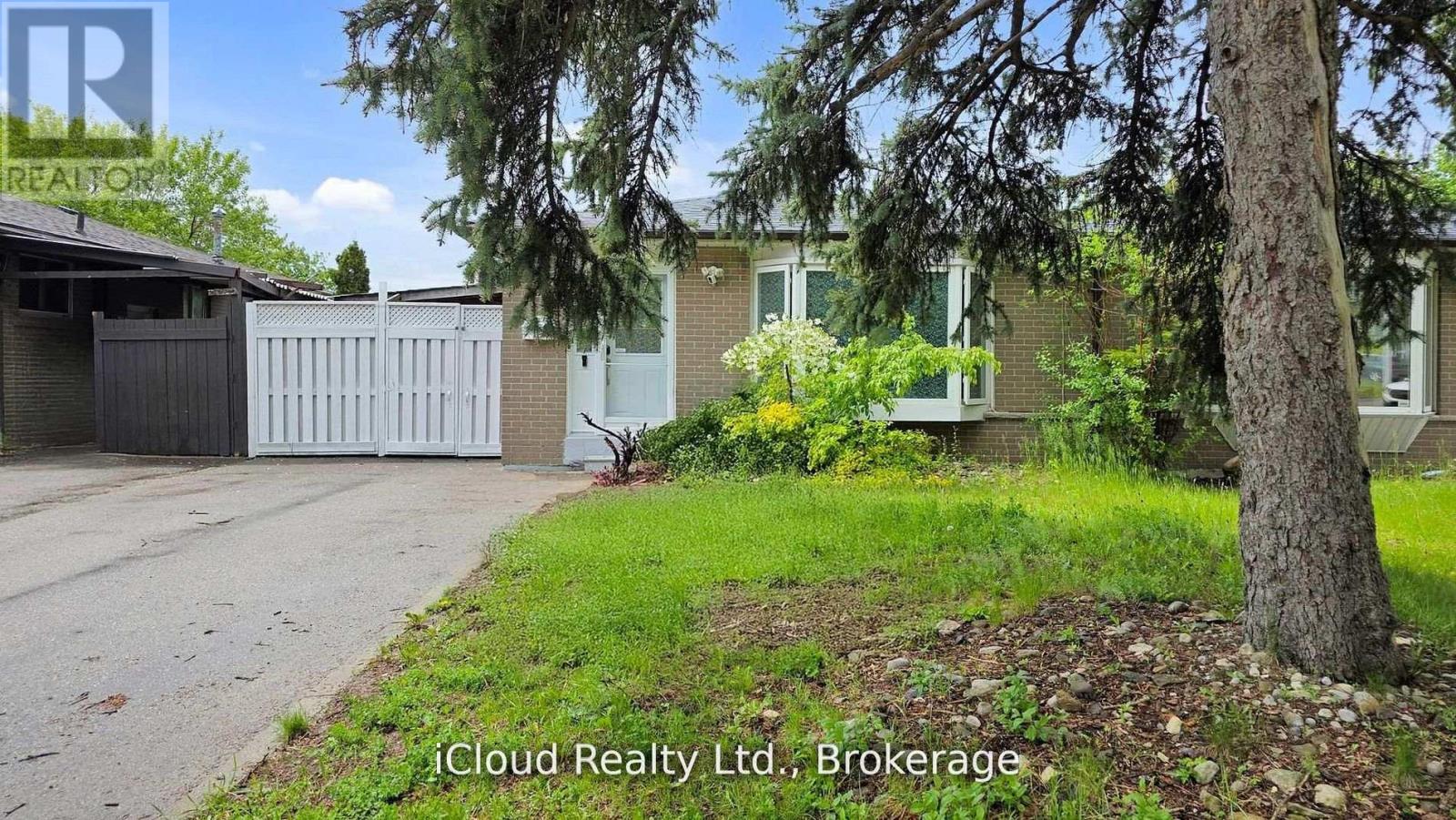 19 FLAMINGO CRESCENT, Brampton (Southgate), Ontario, L6T2G4 — Photo 2