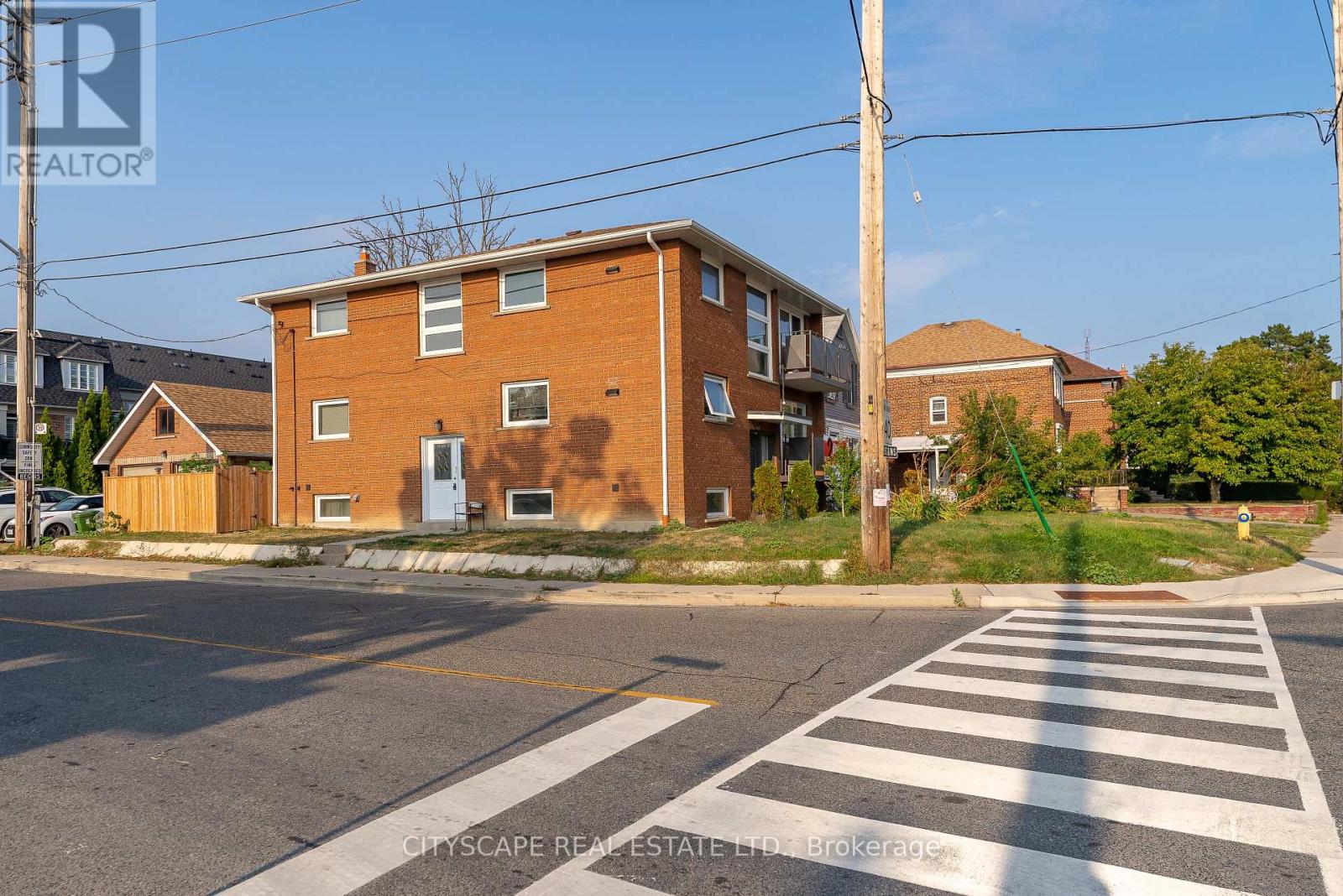 2724 LAKE SHORE BOULEVARD W, Toronto (Mimico), Ontario, M8V1G8 — Photo 2