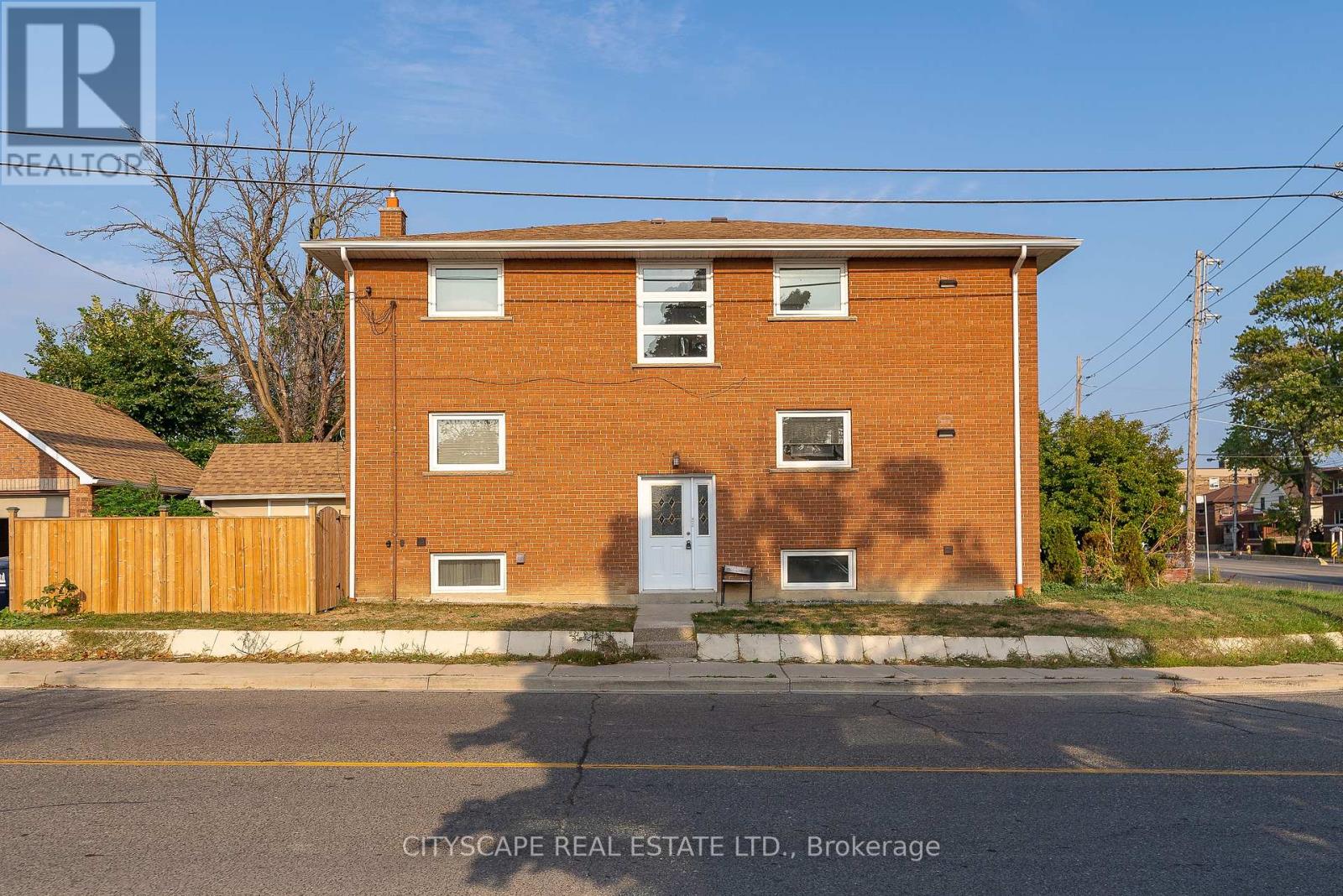 2724 LAKE SHORE BOULEVARD W, Toronto (Mimico), Ontario, M8V1G8 — Photo 3