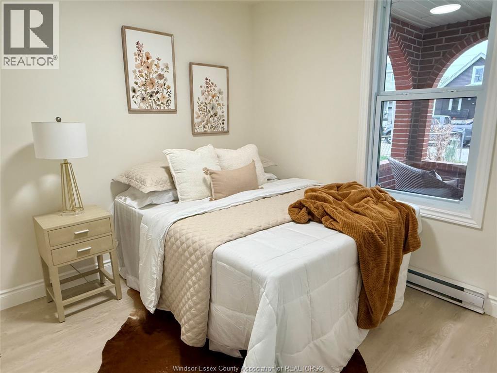 1046 LILLIAN, Windsor, Ontario, N9A1V7 — Photo 11