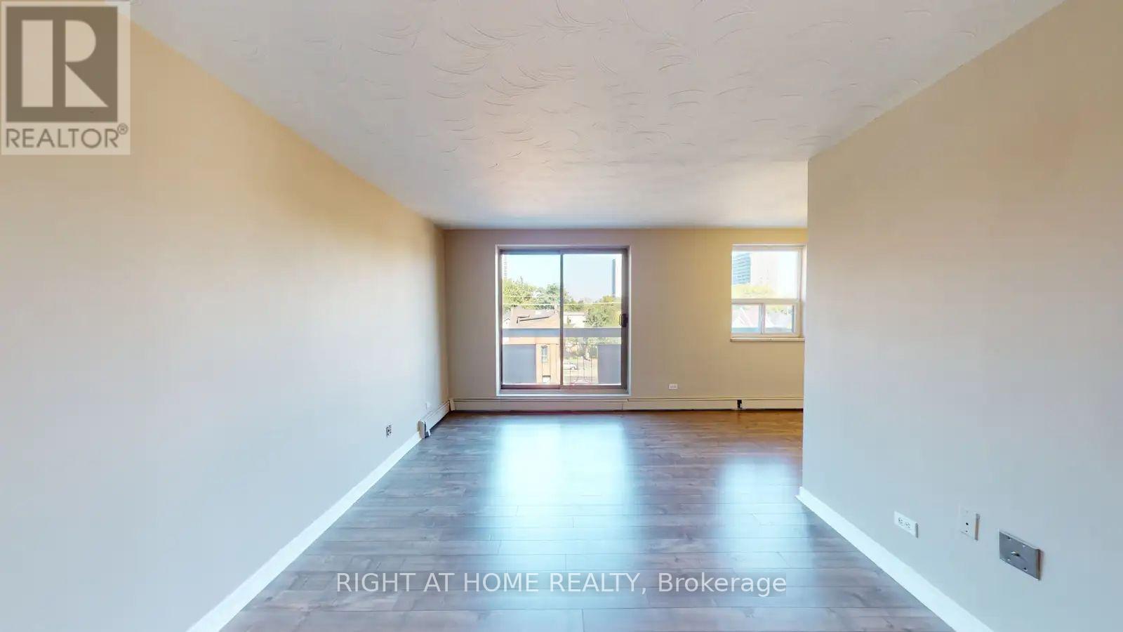 604 - 125 FOREST AVENUE, Hamilton (Corktown), Ontario, L8N1X7 — Photo 3