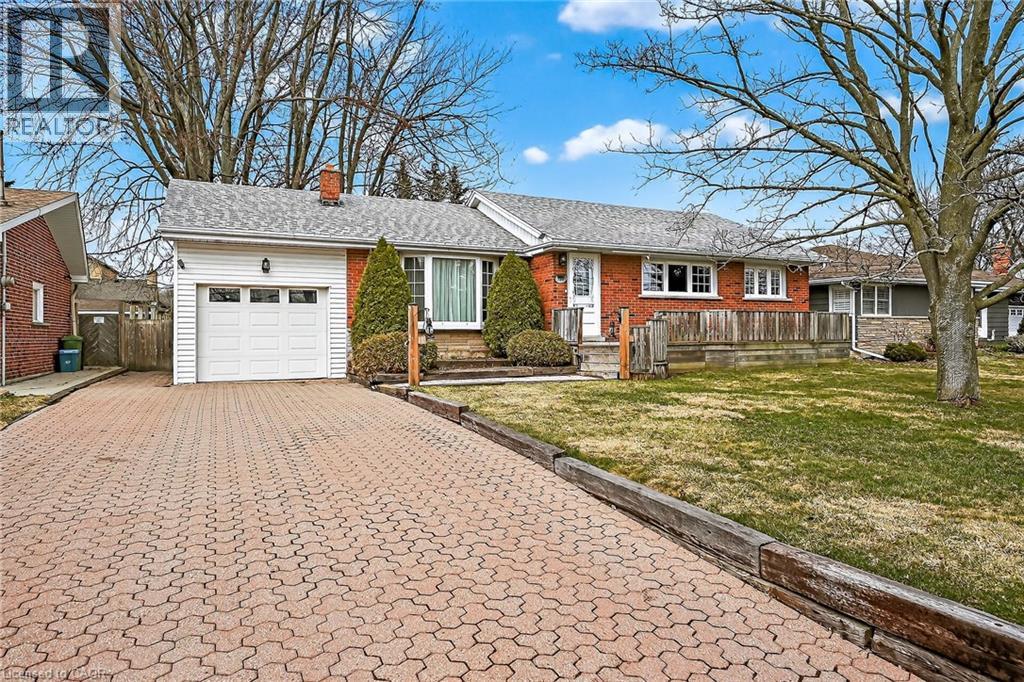 156 CHESLEY Street, Hamilton, Ontario, L9C3W3 — Photo 2