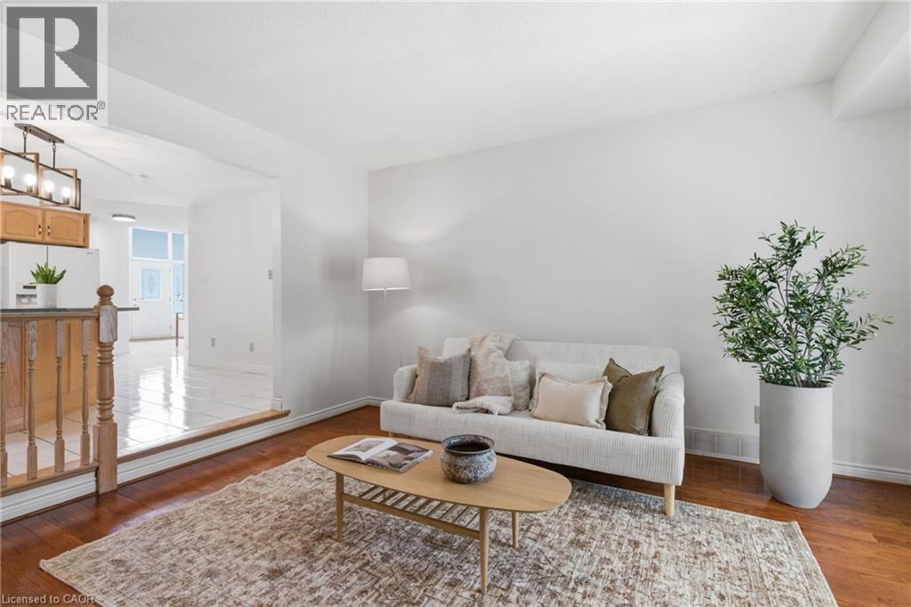 12 SUMNER Crescent, Grimsby, Ontario, L3M5E2 — Photo 19