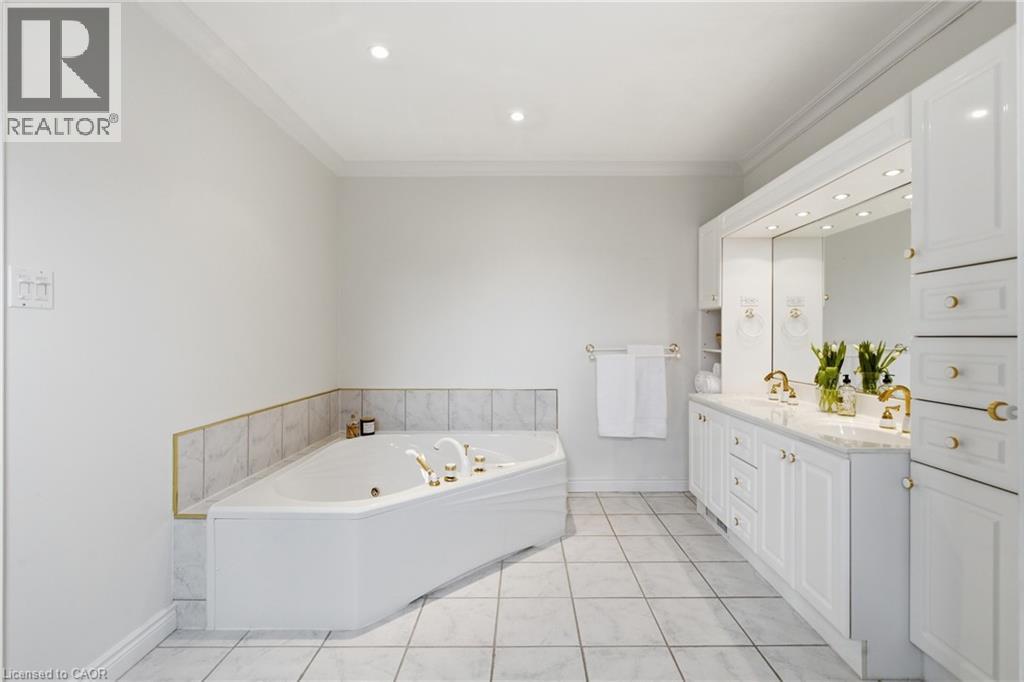 12 SUMNER Crescent, Grimsby, Ontario, L3M5E2 — Photo 31