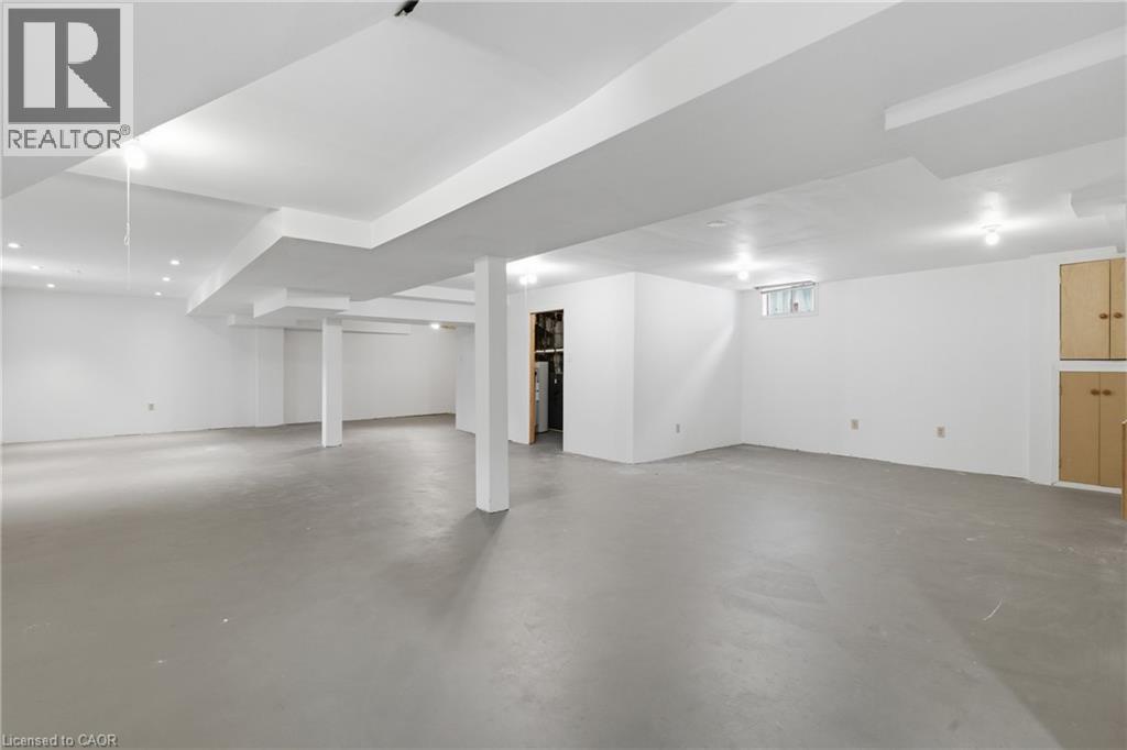 12 SUMNER Crescent, Grimsby, Ontario, L3M5E2 — Photo 40