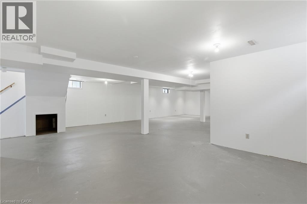 12 SUMNER Crescent, Grimsby, Ontario, L3M5E2 — Photo 41