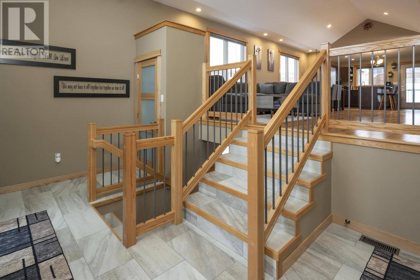 333 Ruby CRES, Thunder Bay, Ontario, P7G2S9 — Photo 3