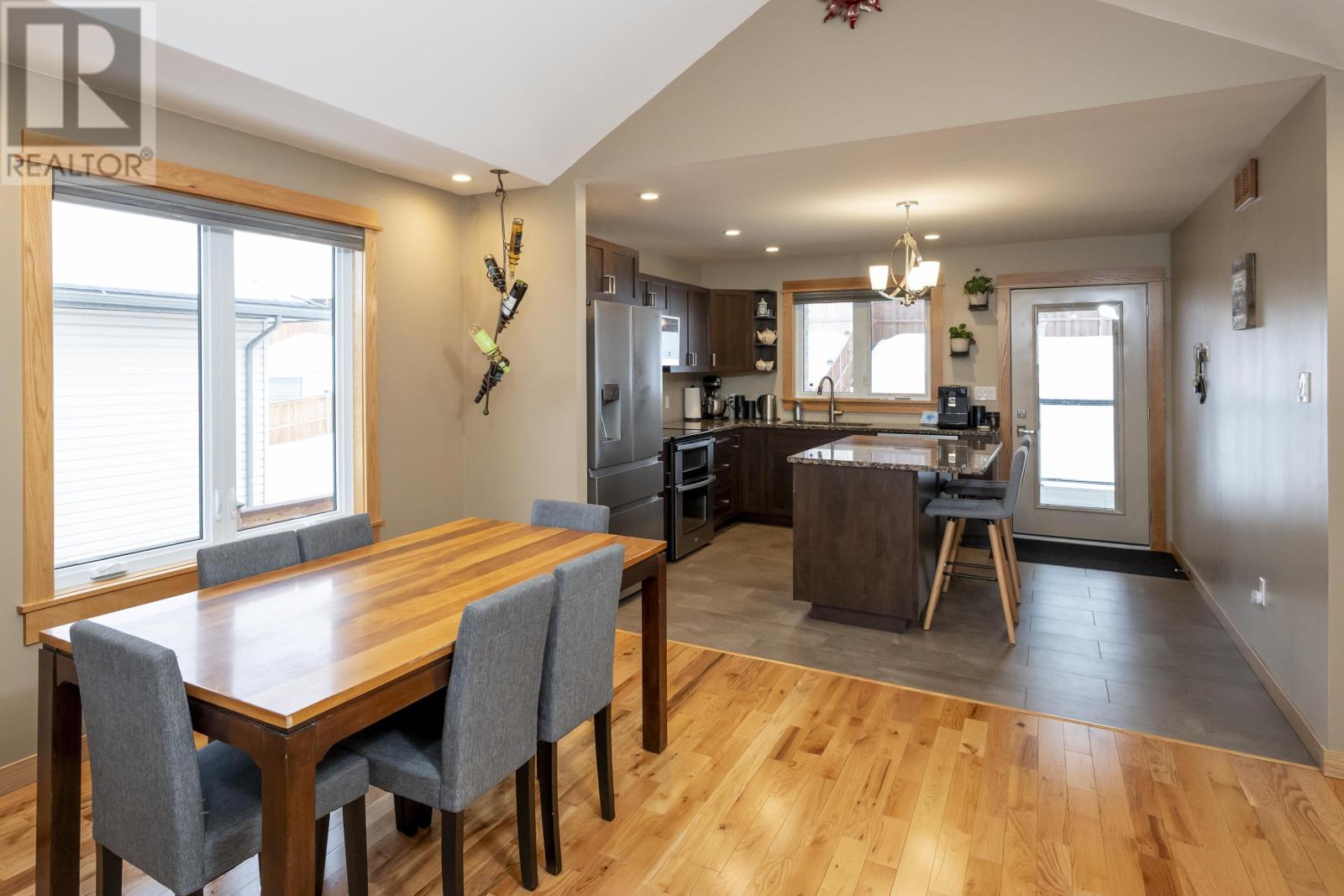 333 Ruby CRES, Thunder Bay, Ontario, P7G2S9 — Photo 7