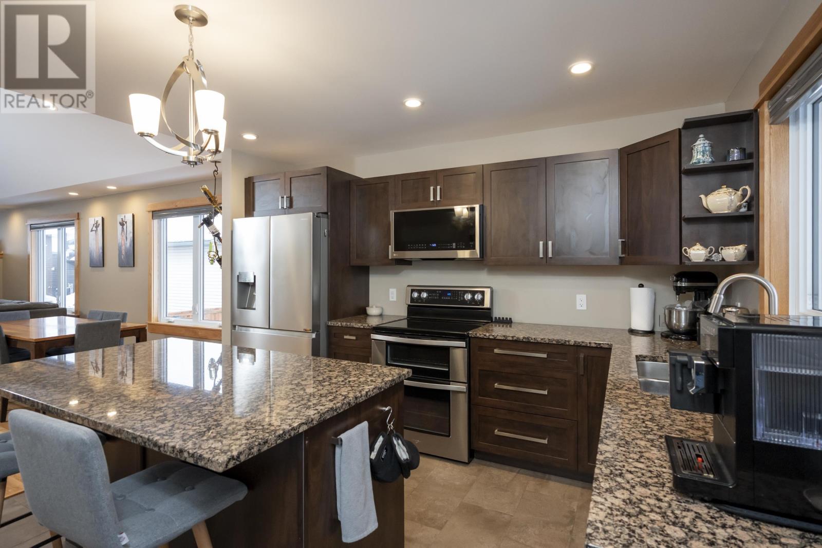 333 Ruby CRES, Thunder Bay, Ontario, P7G2S9 — Photo 9
