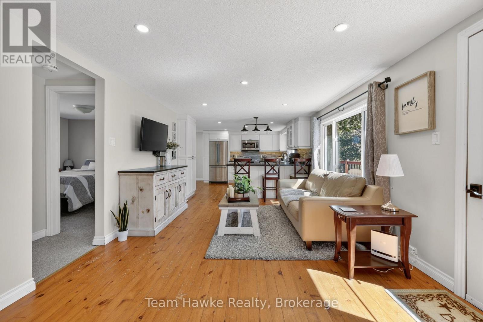 14 SARNA DRIVE, Tiny, Ontario, L9M0B3 — Photo 7