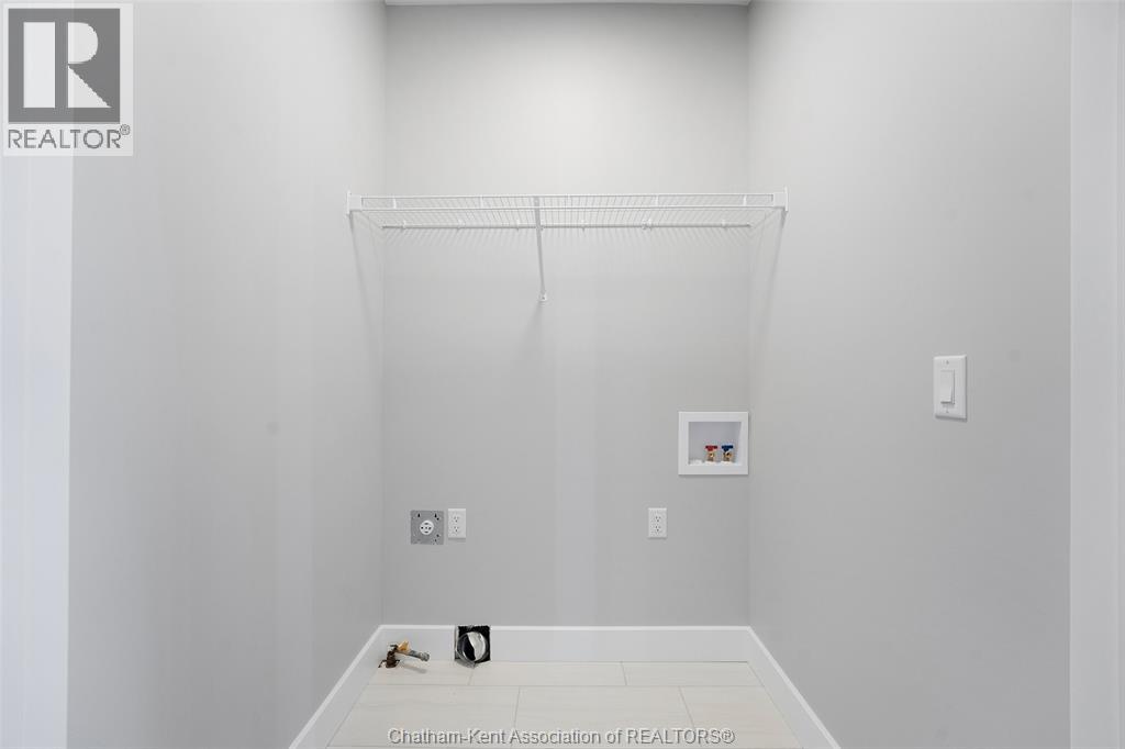 106 McKenzie COURT, Chatham, Ontario, N7L0G7 — Photo 16