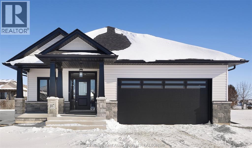 106 McKenzie COURT, Chatham, Ontario, N7L0G7 — Photo 2