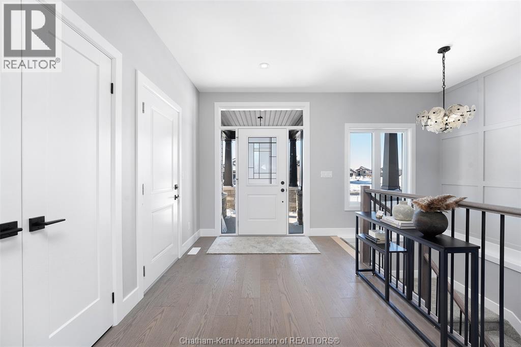 106 McKenzie COURT, Chatham, Ontario, N7L0G7 — Photo 4